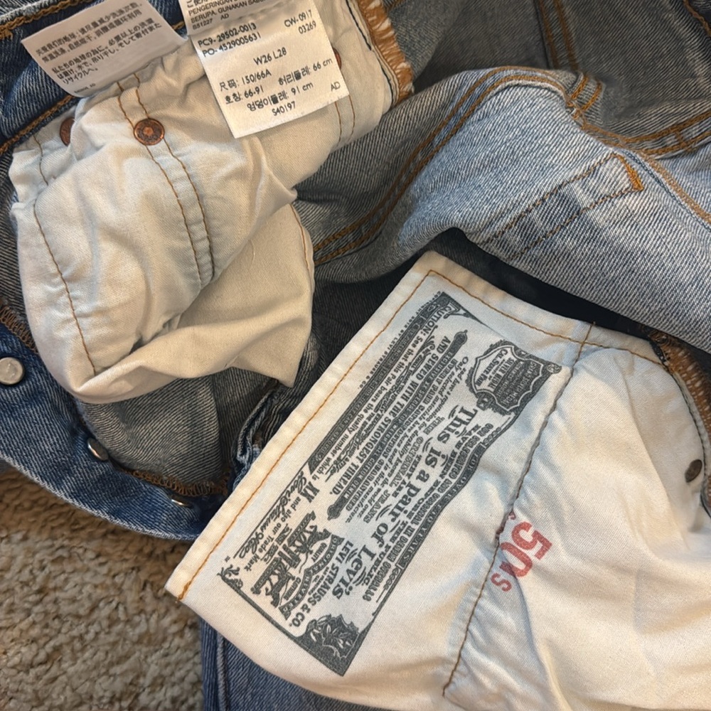 Levi's 501’s - Picture 2 of 6